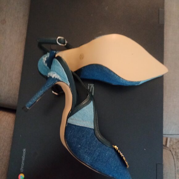 They were a gift, too small! - Picture 2 of 2